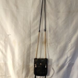 Crossbody purse
